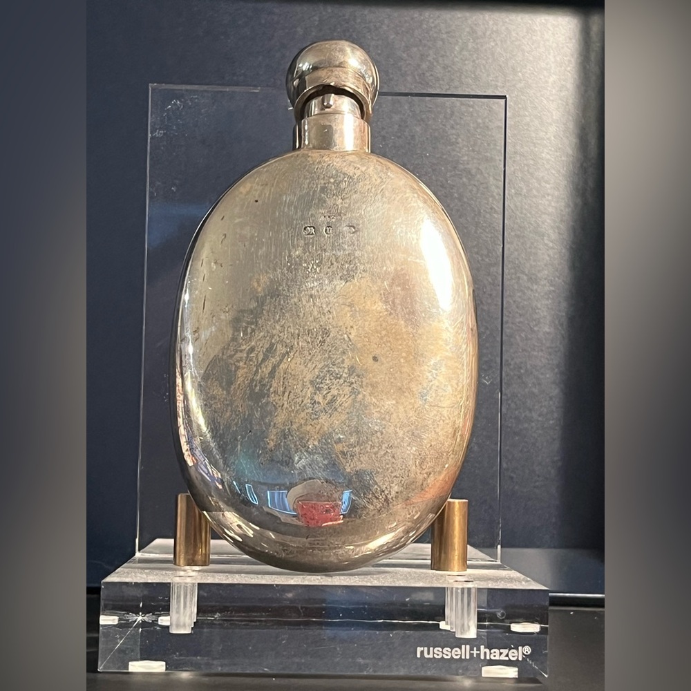 ANTIQUE ENGLISH - STERLING SILVER FLASK 🪙🪙🪙🪙🪙🪙🪙🪙🪙🪙🪙🪙🪙🪙🪙🪙🪙🪙🪙🪙🪙🪙🪙🪙🪙